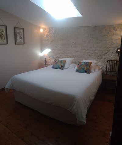 Chambre n°2 avec lit 160x200, le lit est fait à votre arrivée (possibilité de jumeler en 2 lits 80x200)